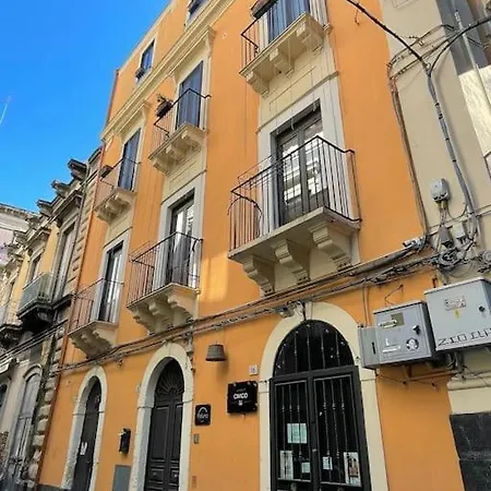 Vicolo Etnea Apartment *