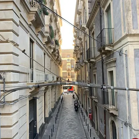 Appartamento Vicolo Etnea Aeroporto di Catania Fontana Rossa